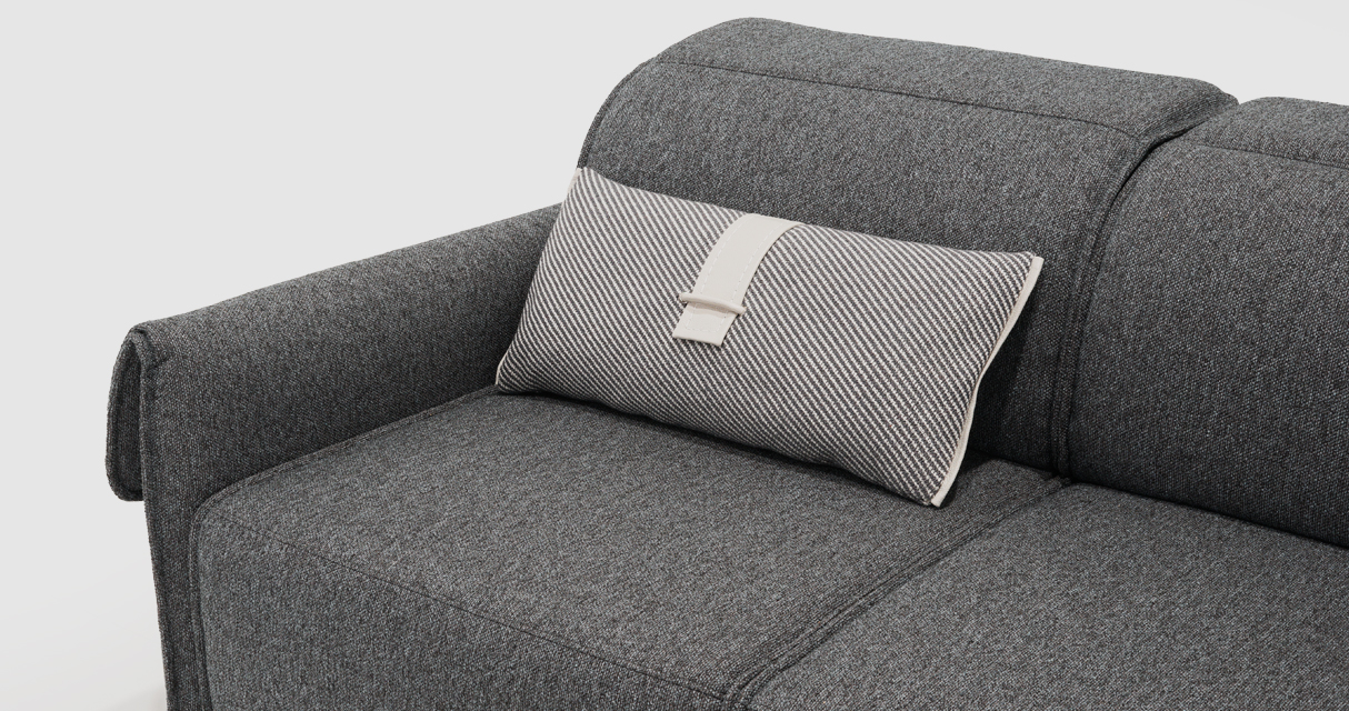 Подушка Emilia