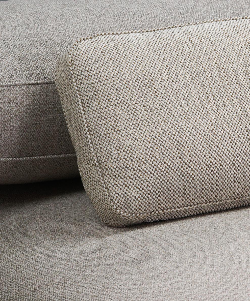 Подушка Bond 580х280